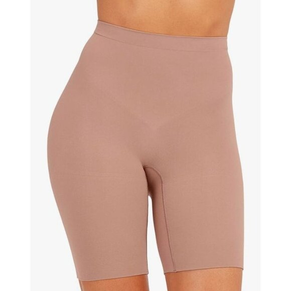 Spanx Power Shaper Short Seamless Size Medium Cafe Au Lait NWB Style 2744 - Picture 2 of 9